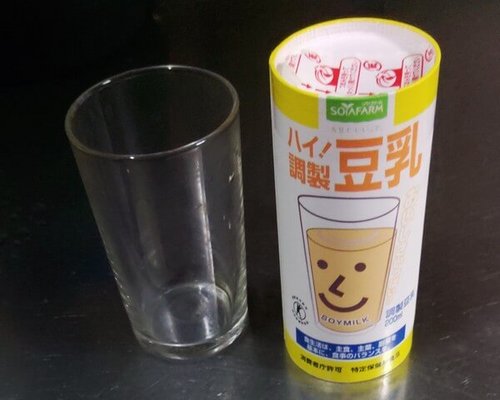 ソヤファームハイ調整豆乳1.JPG