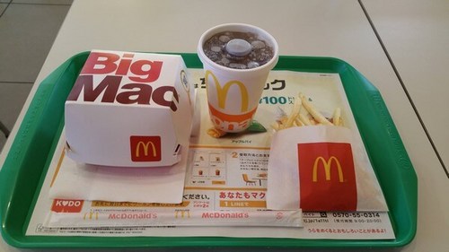 マクドナルドポテトとビックマック1.jpg